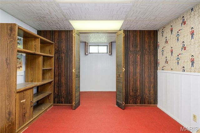 9903 Kenyon Court, St Louis, MO 63119