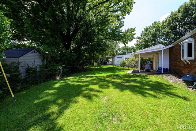 9903 Kenyon Court, St Louis, MO 63119