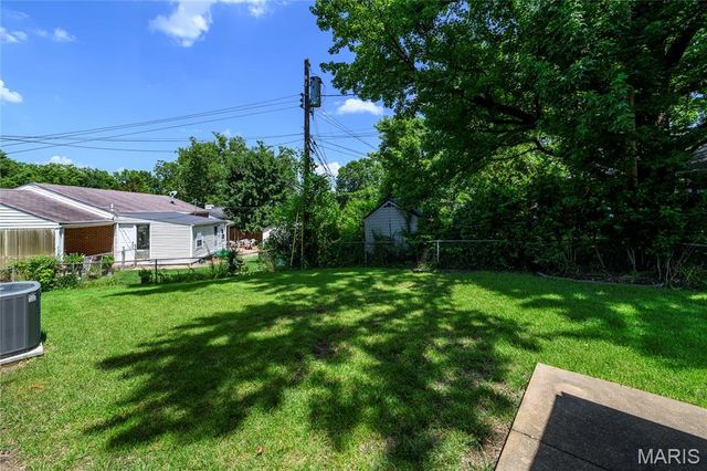 9903 Kenyon Court, St Louis, MO 63119