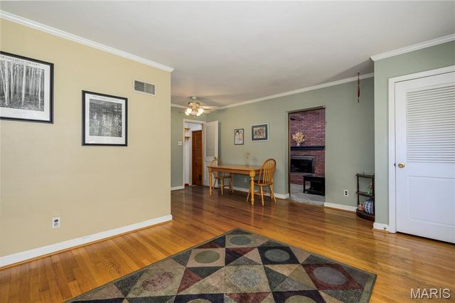 9903 Kenyon Court, St Louis, MO 63119