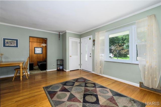 9903 Kenyon Court, St Louis, MO 63119