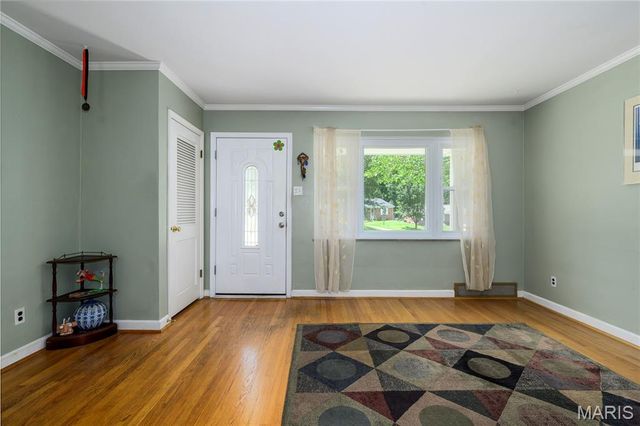9903 Kenyon Court, St Louis, MO 63119