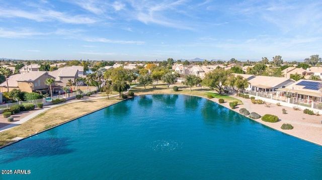 112 W SMOKE TREE Road, Gilbert, AZ 85233