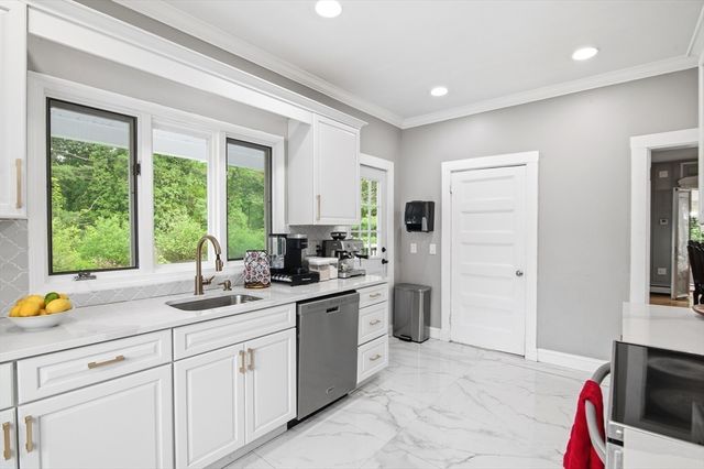 478 E Main Street, Avon, MA 02322