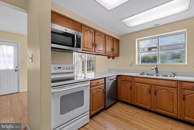 4 HUNTRESS CT, Lutherville Timonium, MD 21093