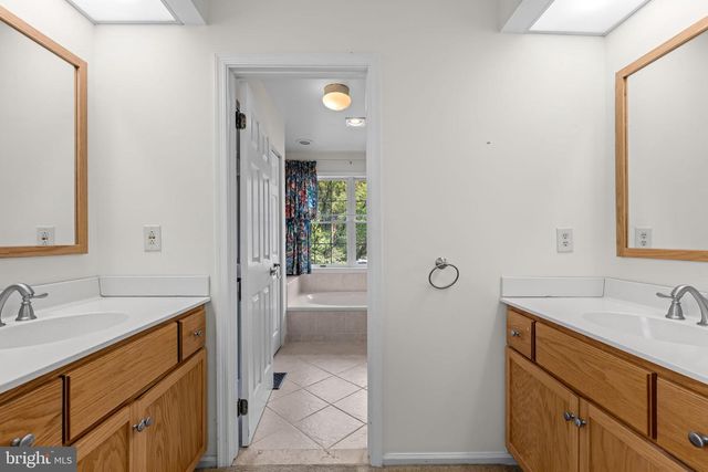 4 HUNTRESS CT, Lutherville Timonium, MD 21093