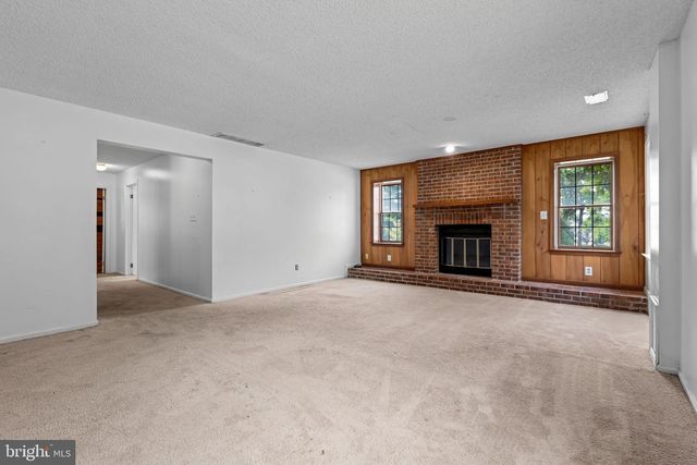 4 HUNTRESS CT, Lutherville Timonium, MD 21093