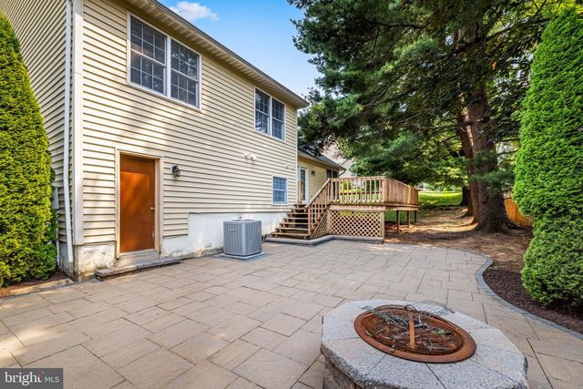 4 HUNTRESS CT, Lutherville Timonium, MD 21093