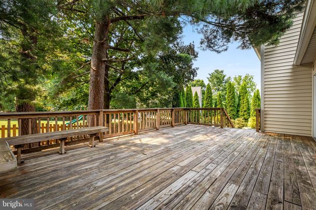 4 HUNTRESS CT, Lutherville Timonium, MD 21093