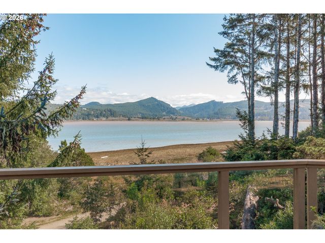 27 DUNE POINT Ln, Gleneden Beach, OR 97388