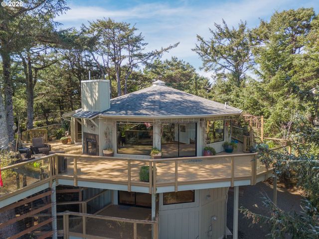 27 DUNE POINT Ln, Gleneden Beach, OR 97388