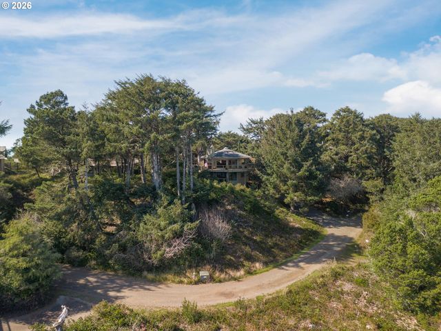 27 DUNE POINT Ln, Gleneden Beach, OR 97388