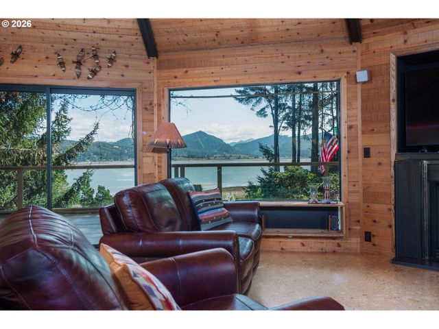27 DUNE POINT Ln, Gleneden Beach, OR 97388