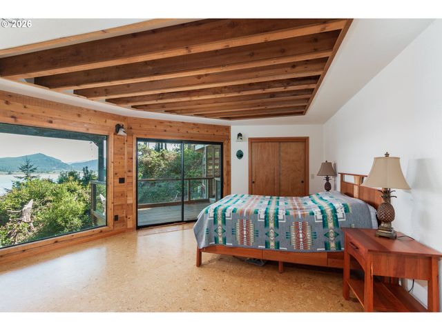 27 DUNE POINT Ln, Gleneden Beach, OR 97388