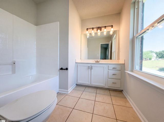 6 Pinellas Court, Simpsonville, SC 29680