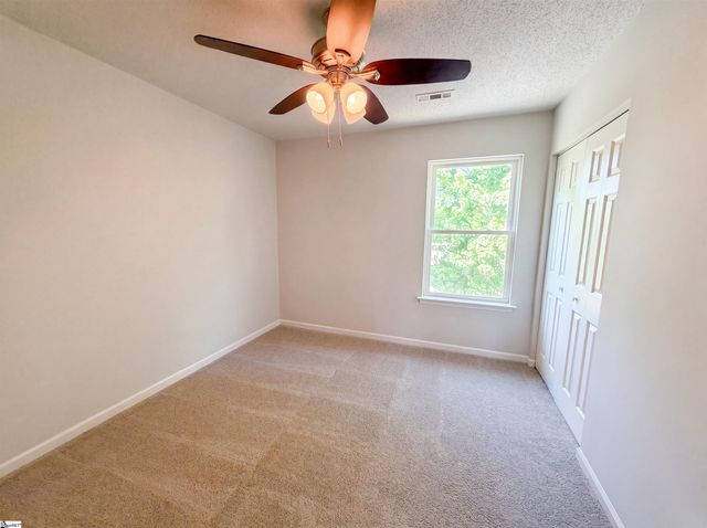 6 Pinellas Court, Simpsonville, SC 29680