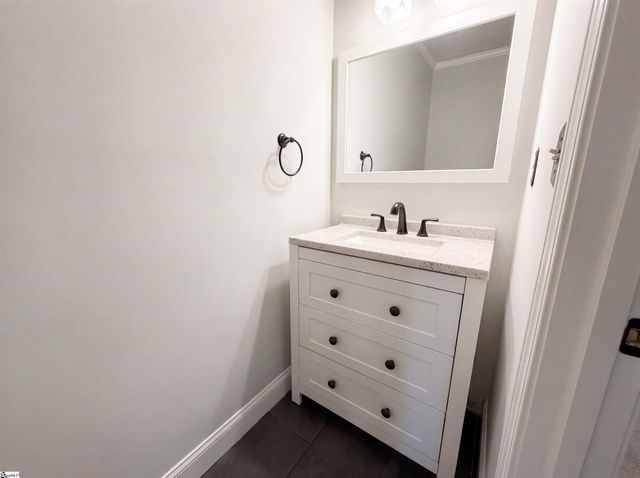 6 Pinellas Court, Simpsonville, SC 29680