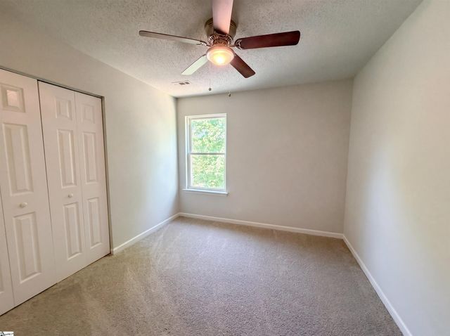 6 Pinellas Court, Simpsonville, SC 29680