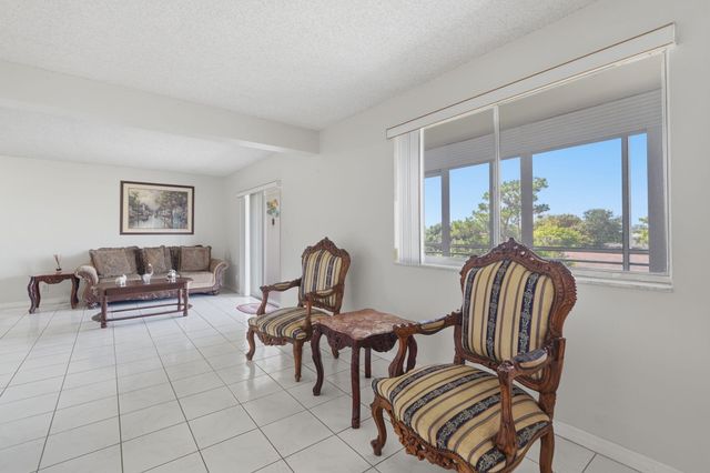 2606 Garden Drive S, Lake Worth Beach, FL 33461