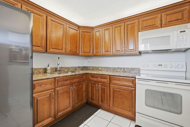 2606 Garden Drive S, Lake Worth Beach, FL 33461