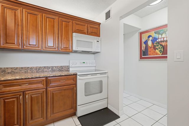 2606 Garden Drive S, Lake Worth Beach, FL 33461