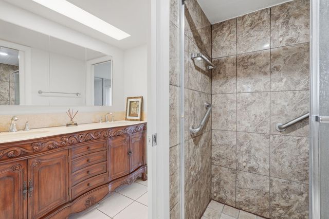 2606 Garden Drive S, Lake Worth Beach, FL 33461