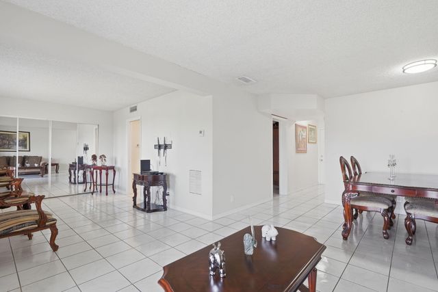 2606 Garden Drive S, Lake Worth Beach, FL 33461