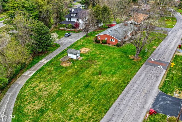 1503 West Lakeview Drive, Johnson City, TN 37601