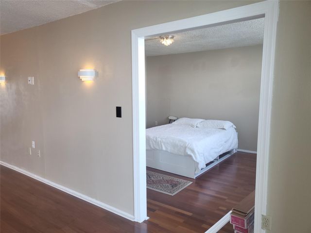 1075 NE Miami Gardens Dr 706, Miami, FL 33179