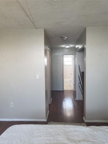 1075 NE Miami Gardens Dr 706, Miami, FL 33179