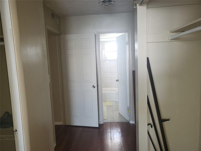 1075 NE Miami Gardens Dr 706, Miami, FL 33179