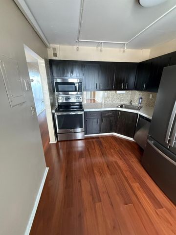 1075 NE Miami Gardens Dr 706, Miami, FL 33179