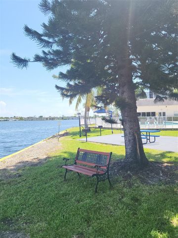 1075 NE Miami Gardens Dr 706, Miami, FL 33179
