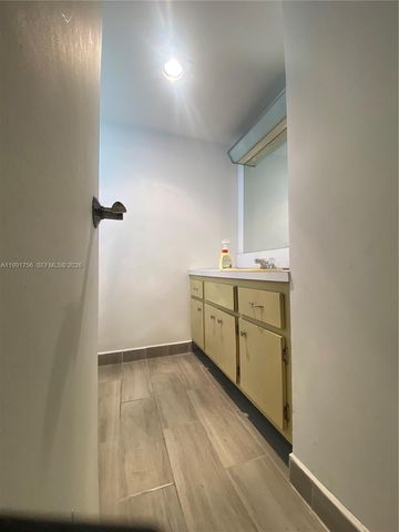443 NE 195th St 436, Miami, FL 33179
