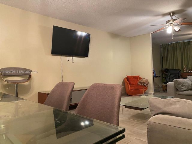 443 NE 195th St 436, Miami, FL 33179