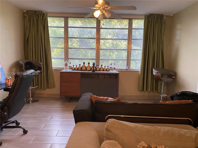 443 NE 195th St 436, Miami, FL 33179