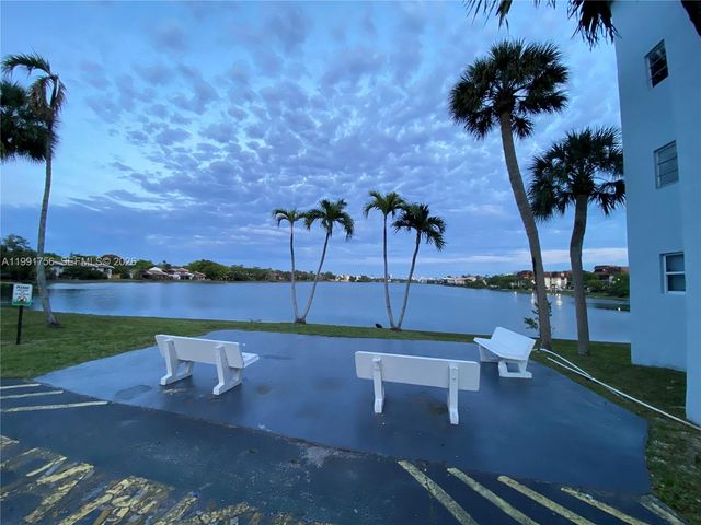 443 NE 195th St 436, Miami, FL 33179