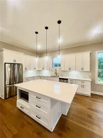 5618 Livesage Drive, Atlanta, GA 30349