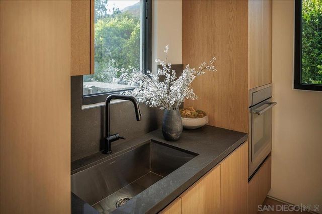 29623 Cuthbert Rd, Malibu, CA 90265