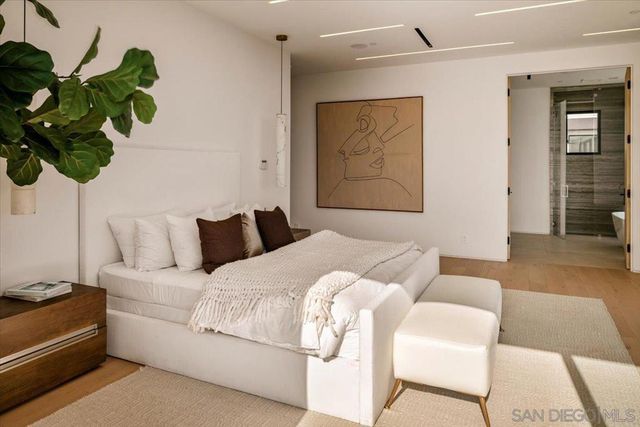 29623 Cuthbert Rd, Malibu, CA 90265