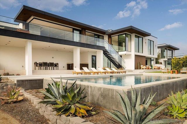 29623 Cuthbert Rd, Malibu, CA 90265