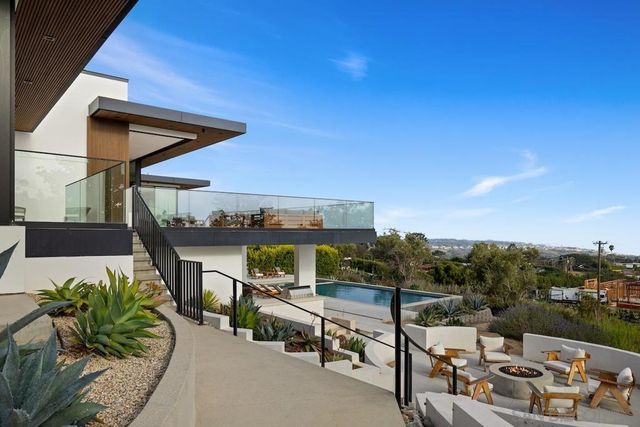 29623 Cuthbert Rd, Malibu, CA 90265