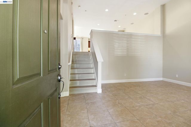 6053 Dalton Way, San Ramon, CA 94582