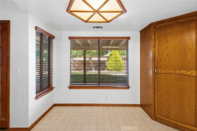 13035 Norfolk, Victorville, CA 92395