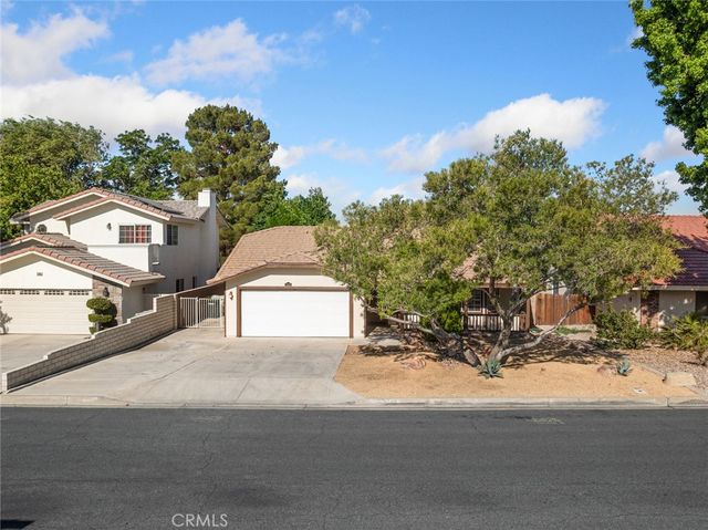 13035 Norfolk, Victorville, CA 92395