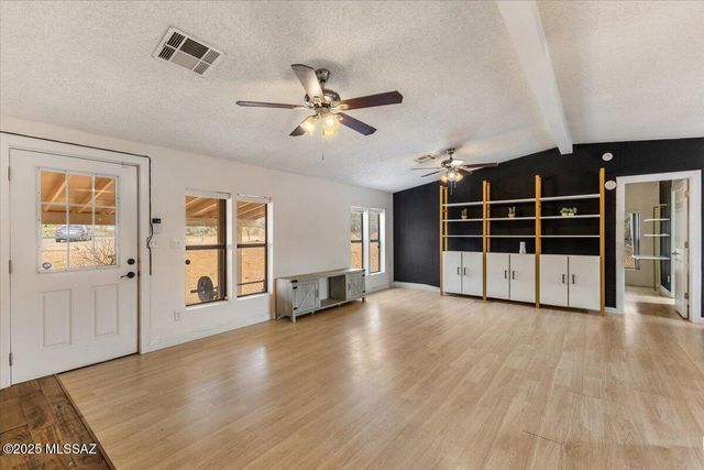 16606 N Columbus Boulevard, Tucson, AZ 85739
