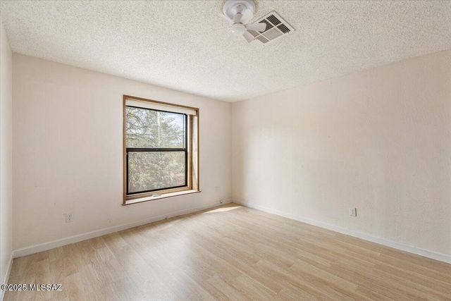 16606 N Columbus Boulevard, Tucson, AZ 85739