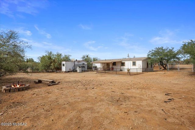 16606 N Columbus Boulevard, Tucson, AZ 85739