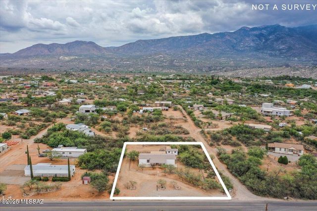 16606 N Columbus Boulevard, Tucson, AZ 85739