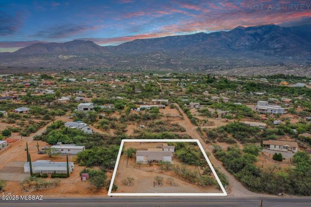 16606 N Columbus Boulevard, Tucson, AZ 85739